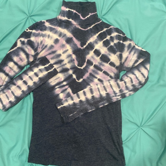 We the Free mock neck
Small
Excellent condition - Picture 1 of 1